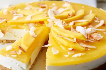 Cheesecake with smoothie glaze