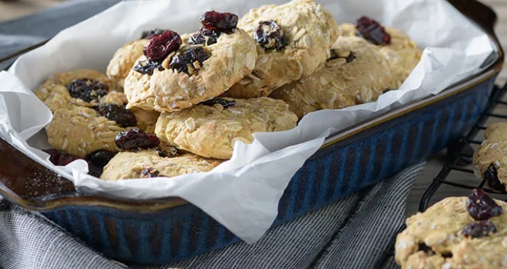 Oatmeal-cranberry cookies