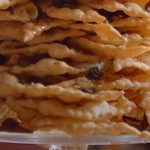 Poppy seed, raisin, and honey anthill