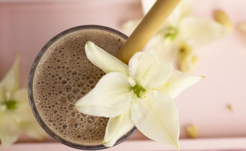 Vegan banana bread smoothie