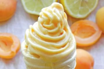 Apricot Ice Cream with Lemon