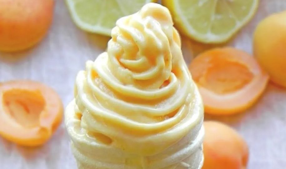 Apricot Ice Cream with Lemon