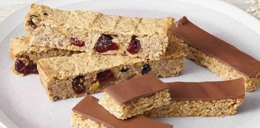 Baked post-workout protein bars