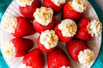 Cheesecake Stuffed Strawberries