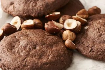 Chocolate Cookies with Toffee Filling