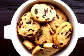 Cranberry and Coconut Cookies