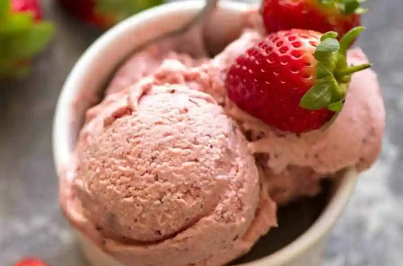 Creamy Strawberry Ice Cream