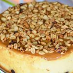 Fluffy Cheesecake on Gingerbread with Toffee and Peanuts