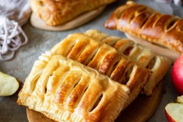 French Apple and Cinnamon Puff Pastry Cookies
