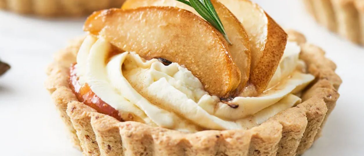 Gluten-free Tartlets with Fig Mousse and Pear