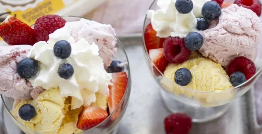Ice Cream Dessert with Fruit