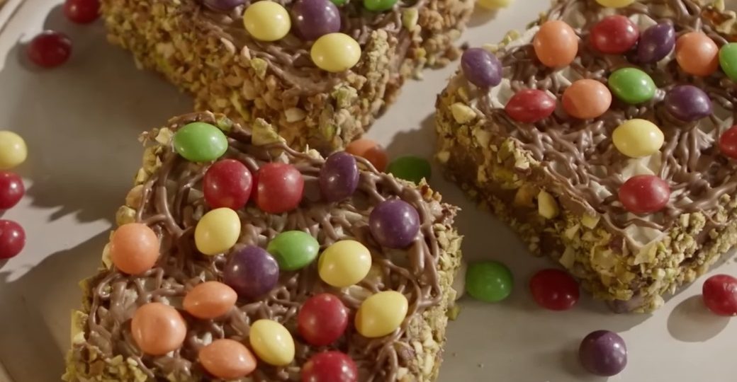 Ice cream sandwiches in chocolate glaze