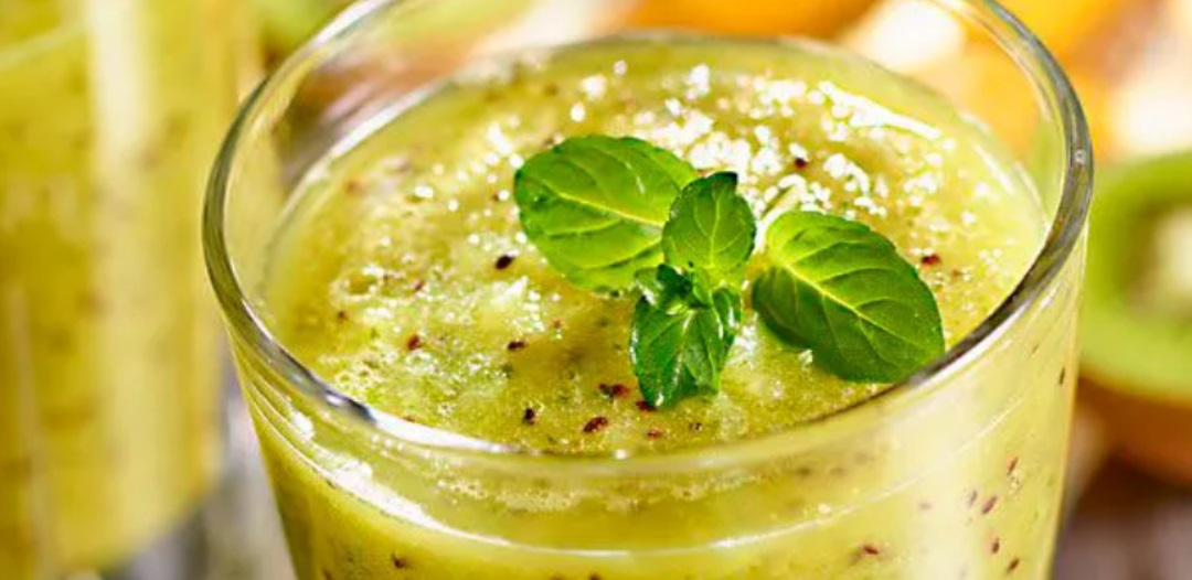 Kiwi and Mint Smoothie