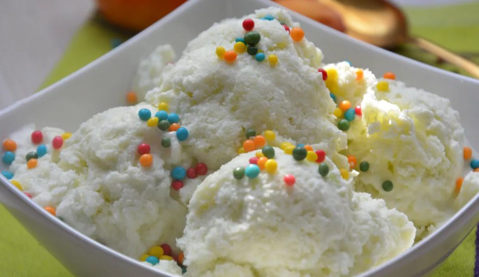 Melon Ice Cream with Honey