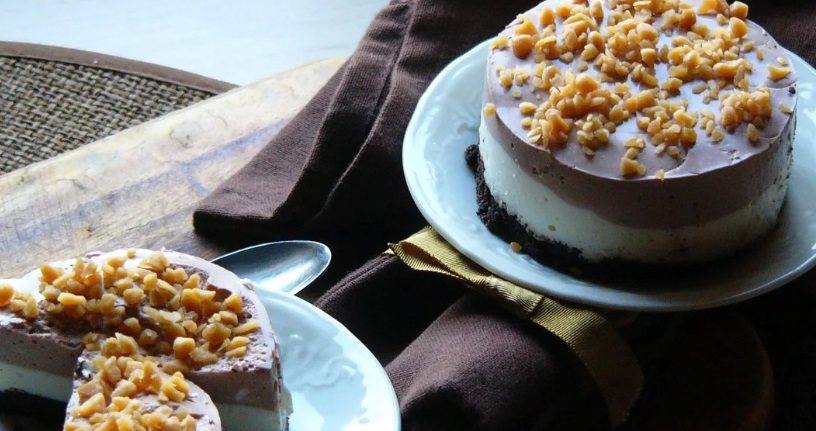 Mini Cheesecakes on Oreo Cookies