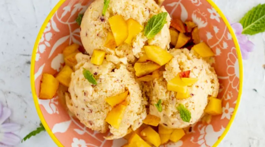 Nectarine cheesecake ice cream