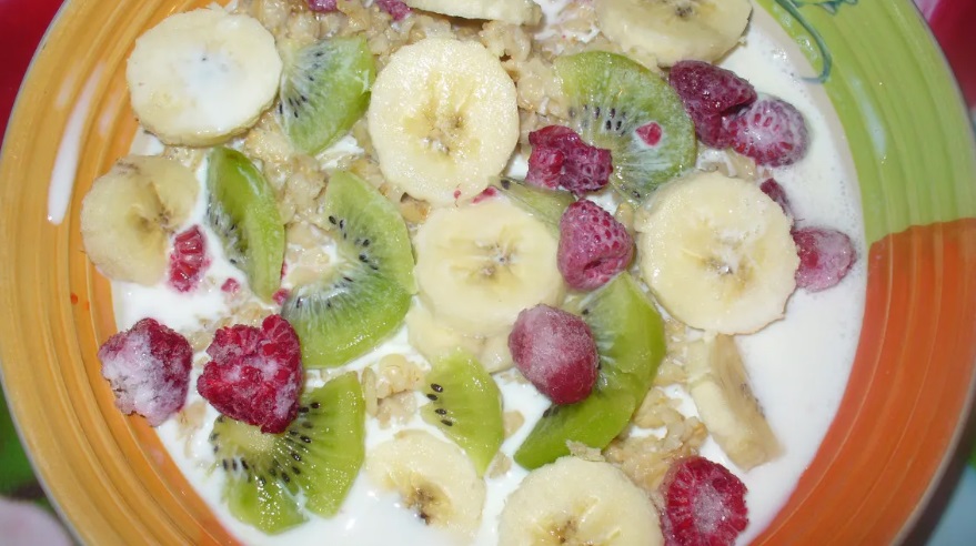 Oatmeal with Fruits - Banana, Raspberry, Kiwi