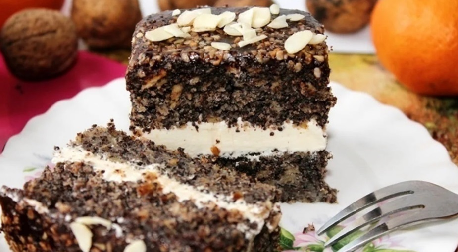 Poppy Seed and Chocolate Cake