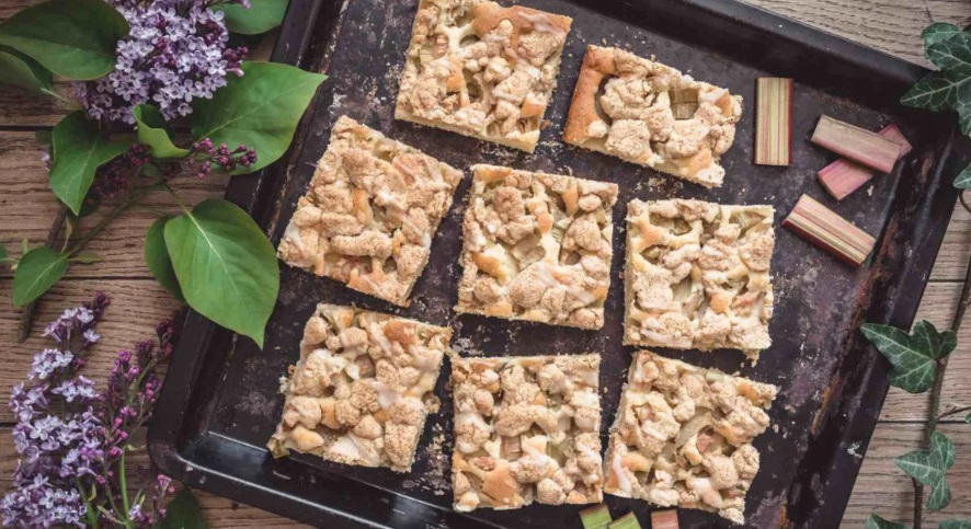 Shortcrust Pastry with Rhubarb