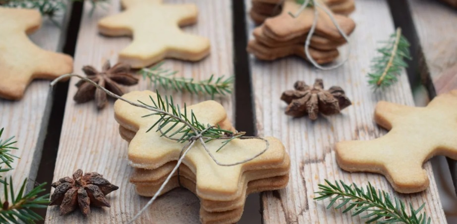 Spiced Shortbread Cookies