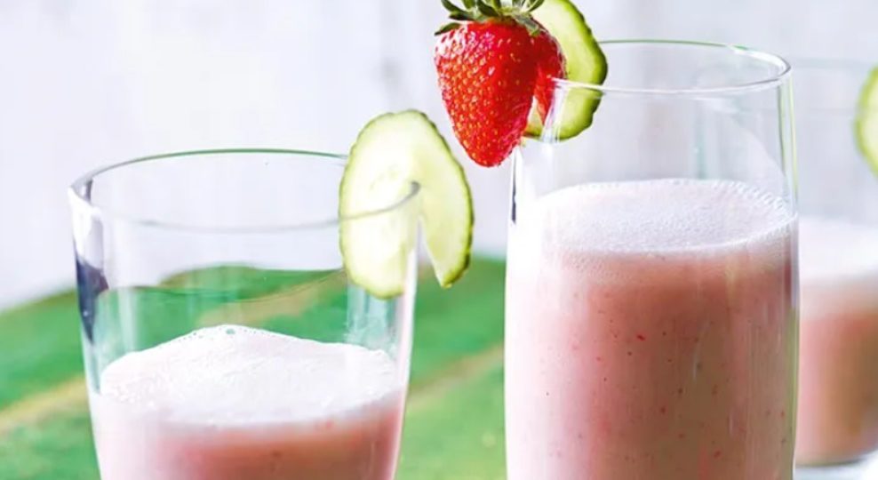 Strawberry-cucumber lassi