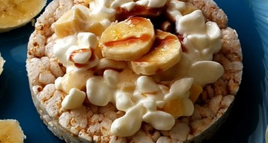 Sweet Snack with Cottage Cheese and Banana