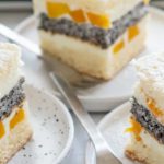 Tropical snowman cake