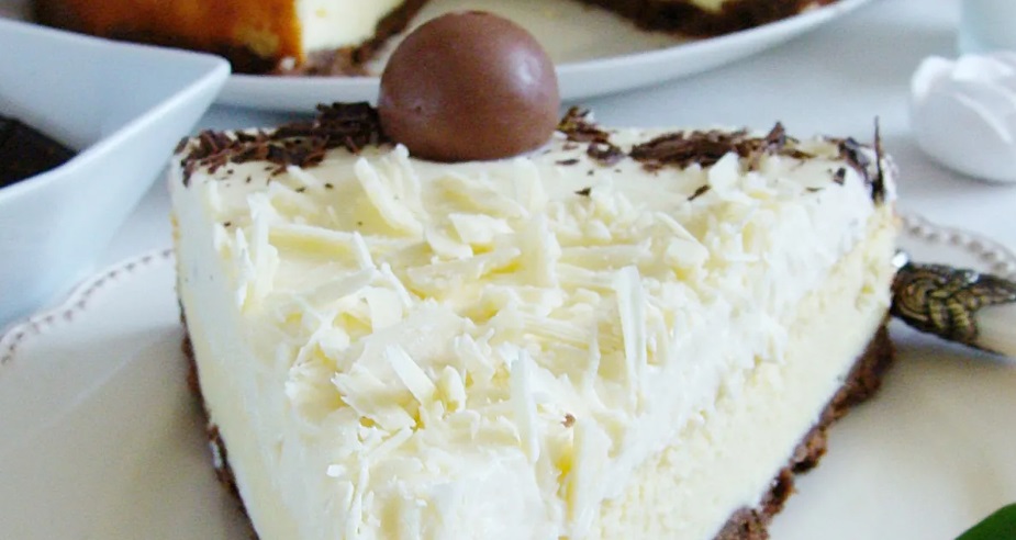 White Chocolate Cheesecake on Cocoa-Chocolate Base