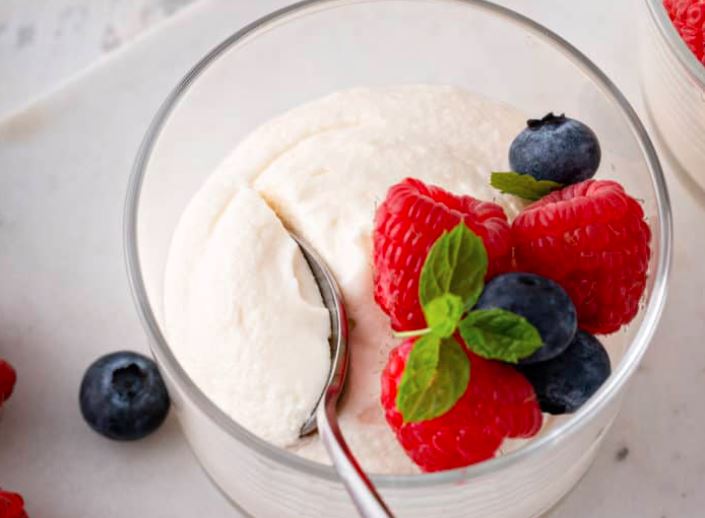 White chocolate mousse