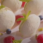 Almond Cookies with Pistachio Ice Cream