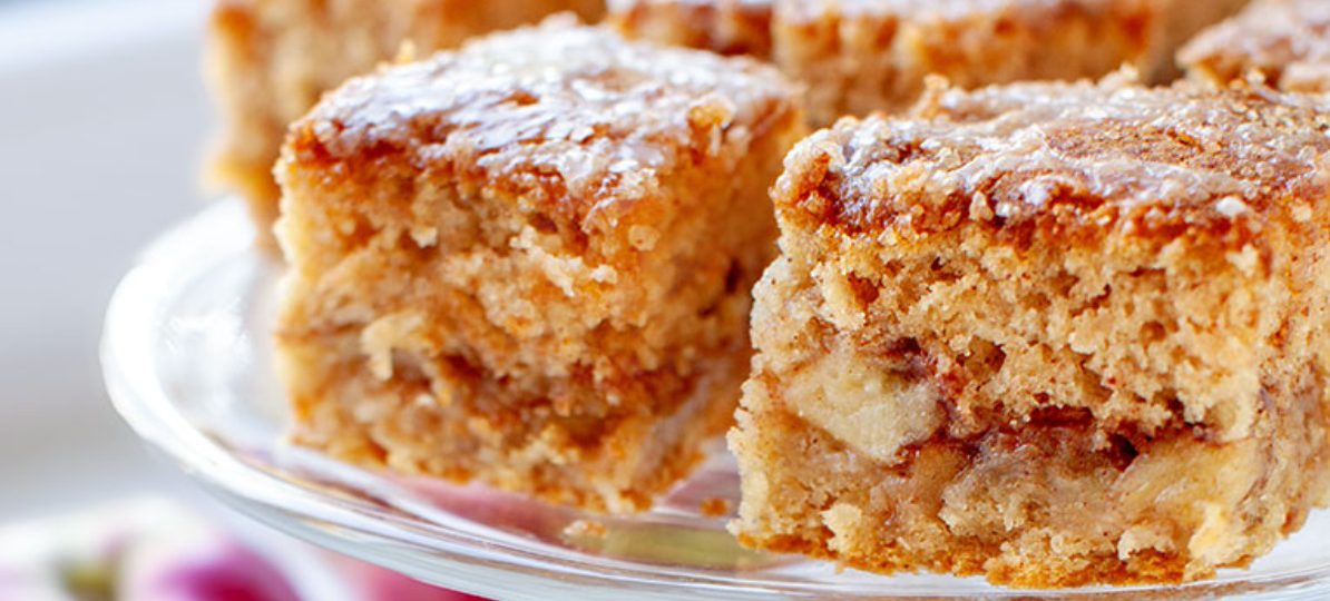 Apple and Cinnamon Cake