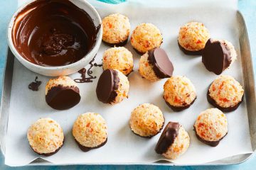 Apricot Macaroons