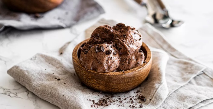 Banan-Chocolate Ice Cream from Blender