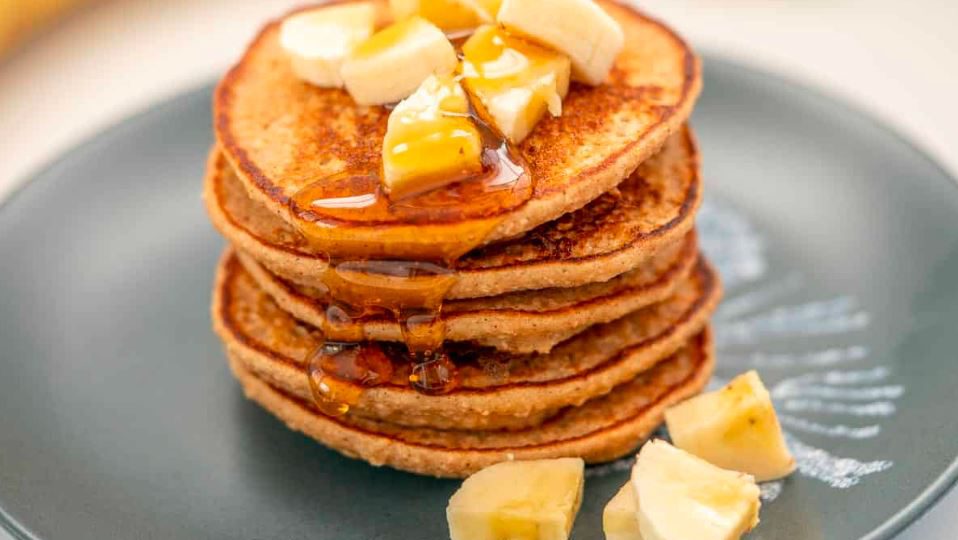 Banana Oat Pancakes
