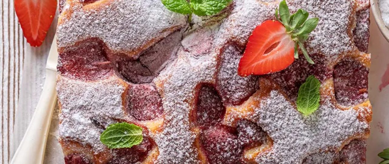 Biszkopt with Strawberries