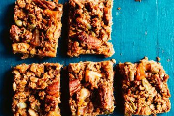 Caramelised Apple and Oat Bars