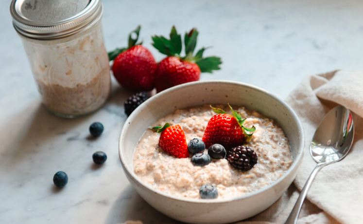 Chia & Almond Overnight Oats