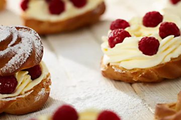 Cream Puffs with Vanilla Cream