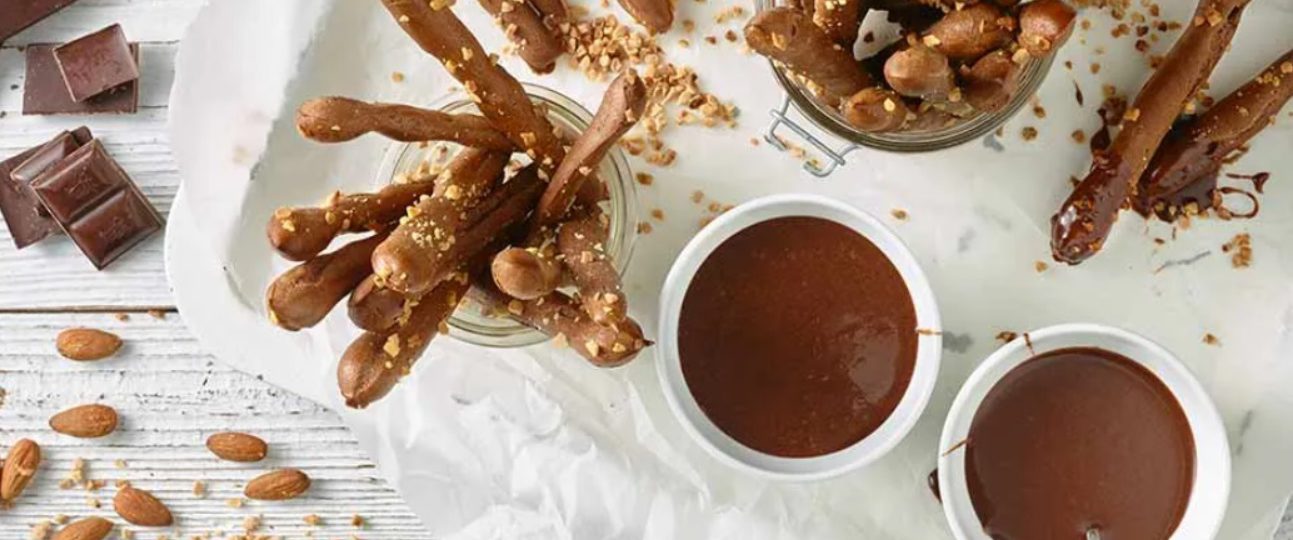 Crispy Fingers with Chocolate Sauce