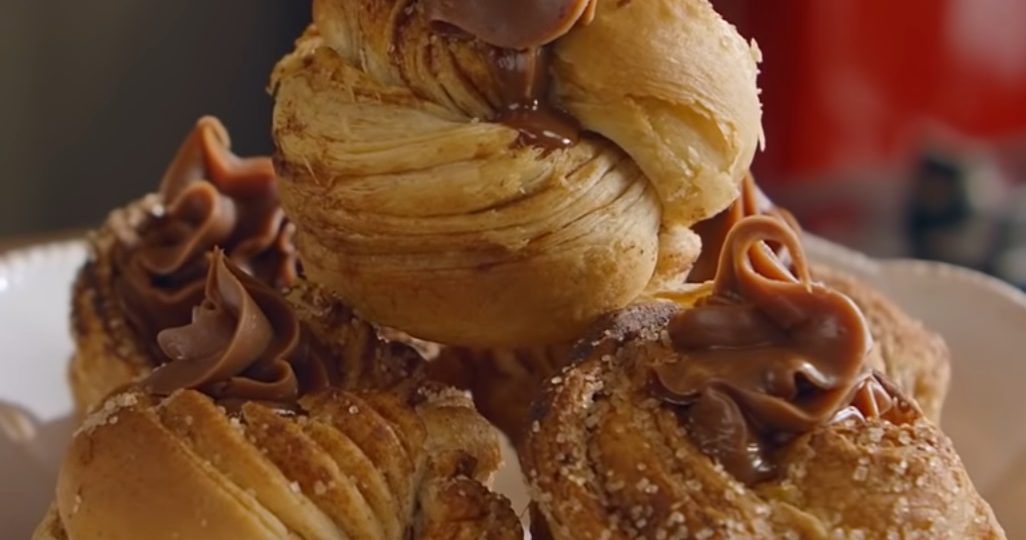 Cruffins with Chocolate-Cinnamon Filling