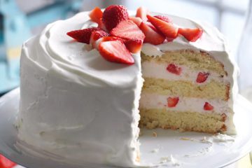 Elderflower and Strawberry Cake