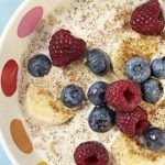 Fruity Honey-Cinnamon Oatmeal