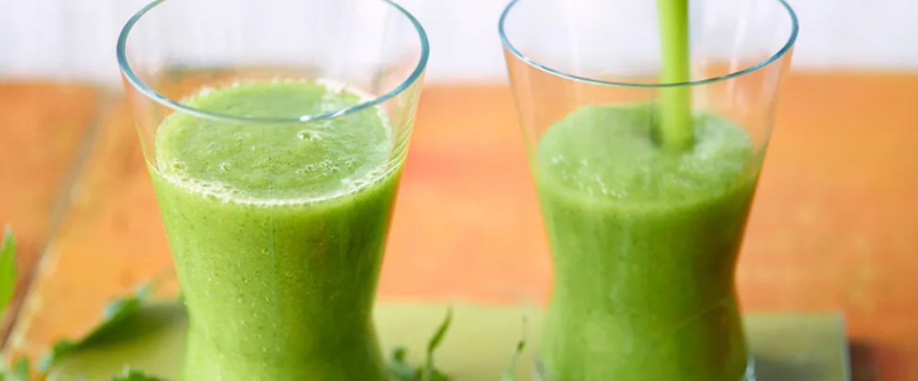 Green Smoothie with Wild Herbs
