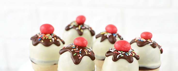 Homemade Ice Cream in Waffle Cones