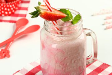 Iced Strawberry Smoothie