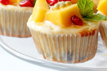 Mini Cheesecakes with Mango