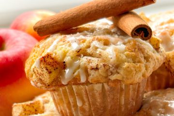 Mini apple cinnamon muffins