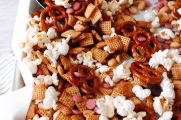 Salty Sweet Chocolate Snack Mix