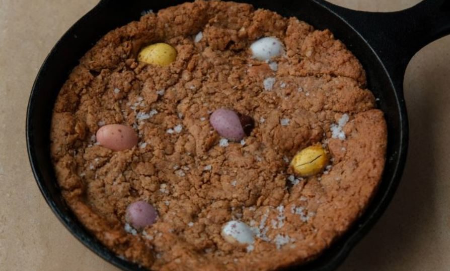 Skillet Mini Egg Cookie