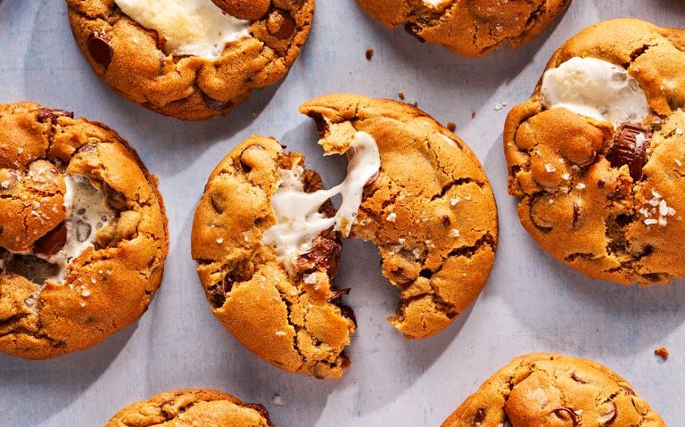 S'mores Stuffed Cookies